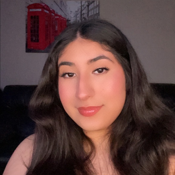 Meet your Posher, Cecily - Picture 1 of 1